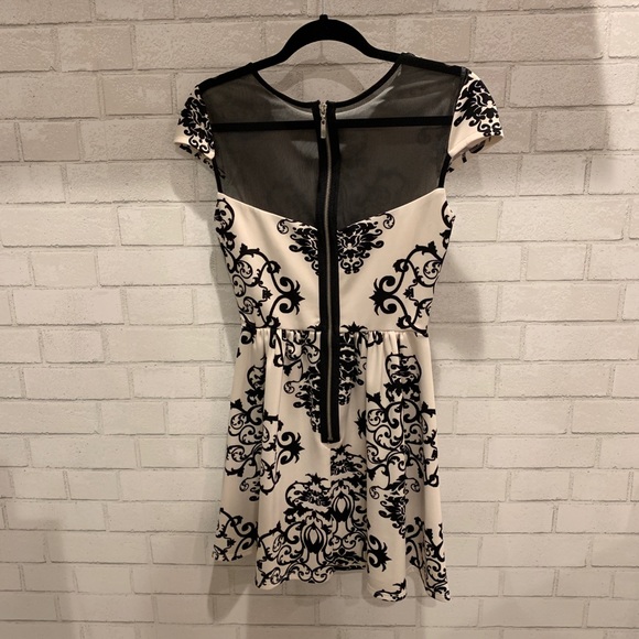 B Darlin dress - Picture 2 of 2